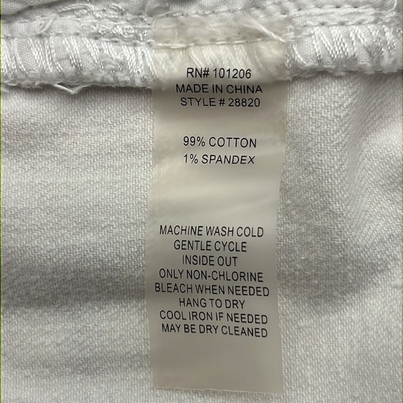 Soft Surroundings Walking Shorts Size 6 - Picture 8 of 16